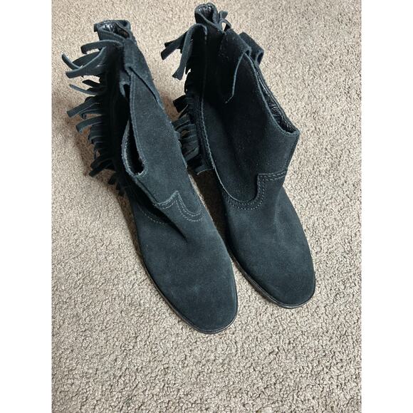 Women’s size 6.5M Guess Seline Black Leather Fringe Booties Cowgirl Heeled Boots - Picture 4 of 8